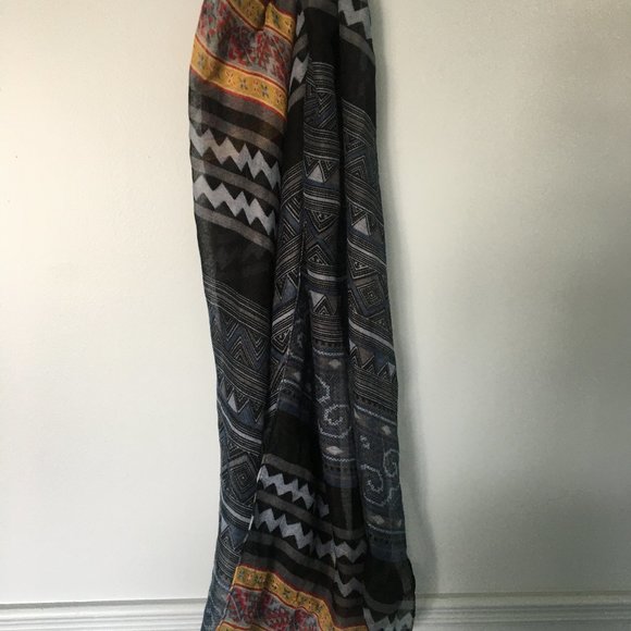 Infinity Scarf - Picture 1 of 4